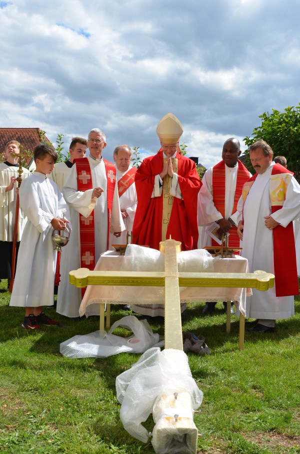 Turmkreuzsegnung und Montage in Sonnberg