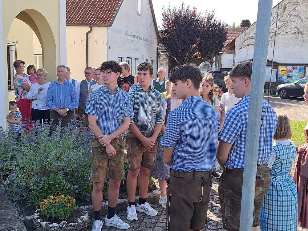 Traditionelles Burschenamt in Zwentendorf / Theresa Bernold