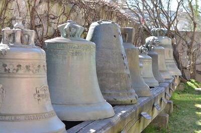 Besichtigung der Glockengießerei Grassmayr und Glockenguss