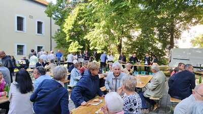 Darbietungen in der Kirche in Asparn/Zaya