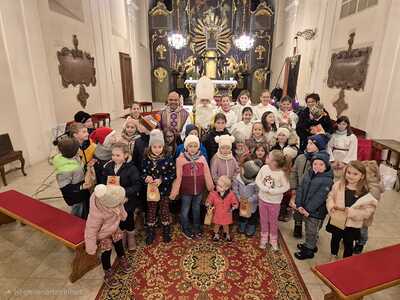 Familienmesse mit Nikolofeier