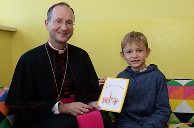 Bischof Turnovszky besucht die Volksschule Gnadendorf