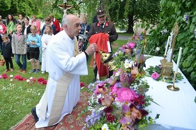 Fronleichnamsmesse und Prozession