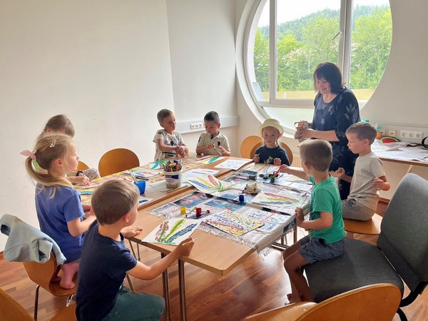 Mitglieder der Ukrainischen Gemeinde Klagenfurt / Wlashyn