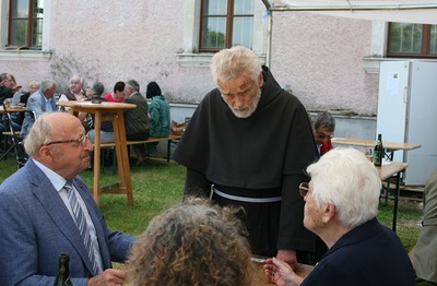 Gottesdienst und Pfarrfest in Asparn/Zaya