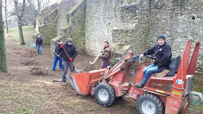 Gnadendorfer Bevölkerung säuberte öffentliche Plätze