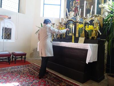 Osterhochamt in der Kirche Ameis