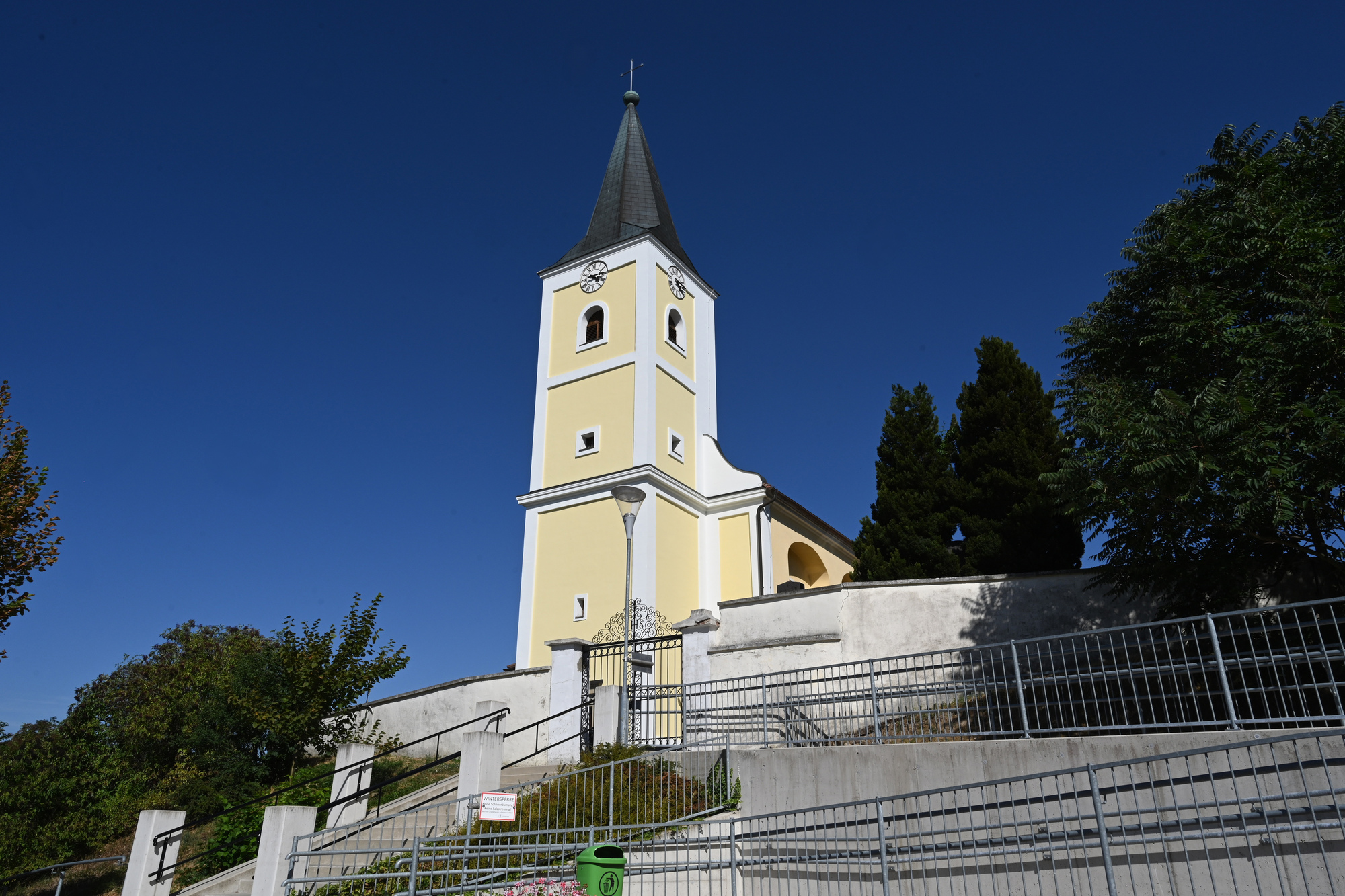 Pfarrkirche Schrick