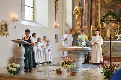 Fronleichnamsmesse und Prozession