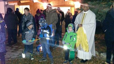 Wortgottesfeier und Laternenfest in der Pfarre Gnadendorf