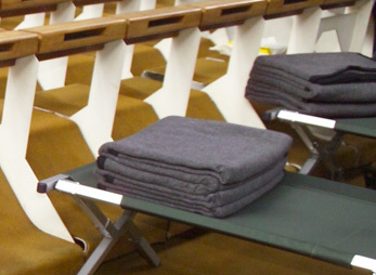 Pritschen hinter Kirchenb