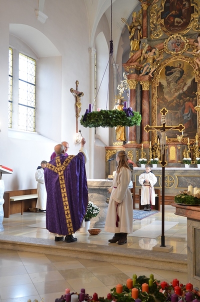 Segnung der Adventkränze
