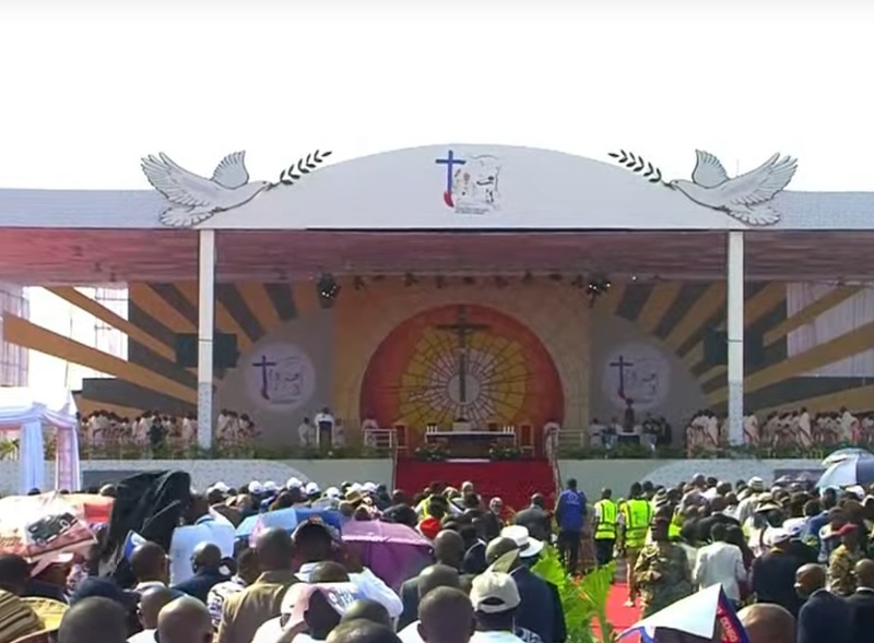 Papst: 'Die Erstickung Afrikas muss aufhören'