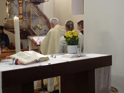 Feier der Osternacht in Ameis