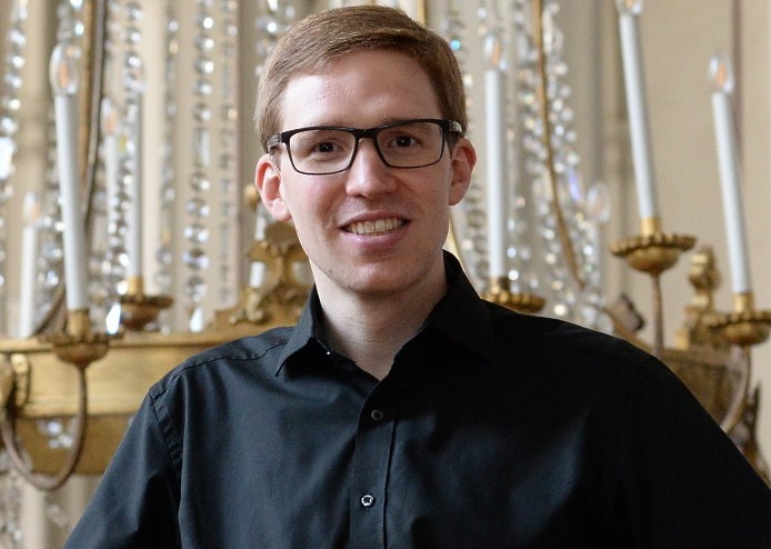 Organist Peter Tiefengraber 