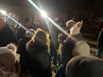 Feier in der Kirche in Ameis