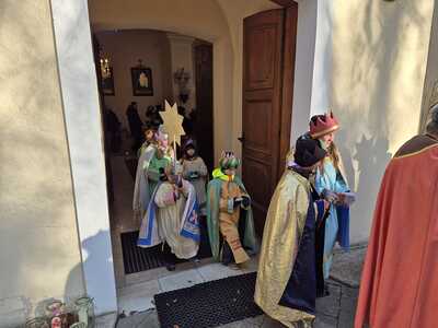 Sternsingergruppen der Pfarre Asparn/Zaya