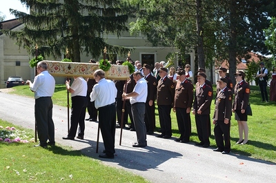 Festgottesdienst und Fronleichnamsprozession