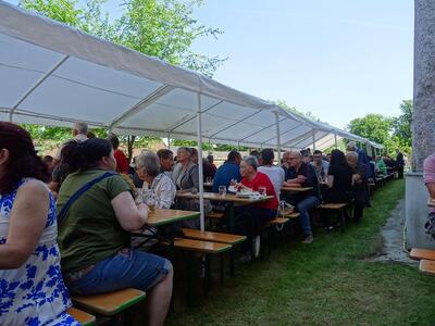 Gottesdienst und Pfarrfest in Asparn/Zaya