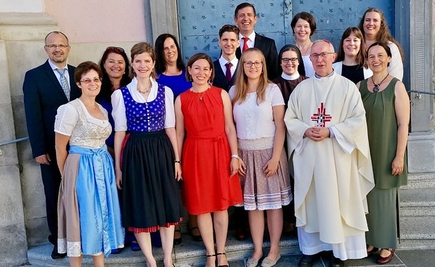 Absolventen der 'Berufsbegleitenden Pastoralen Ausbildung Österreich' (BPAÖ) 