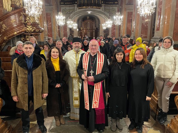 Wasserweihe im St. Pöltener Dom / Kolasa Gruppenfoto