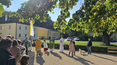 Heilige Messe mit Weihbischof Turnovszky und Tiersegnung