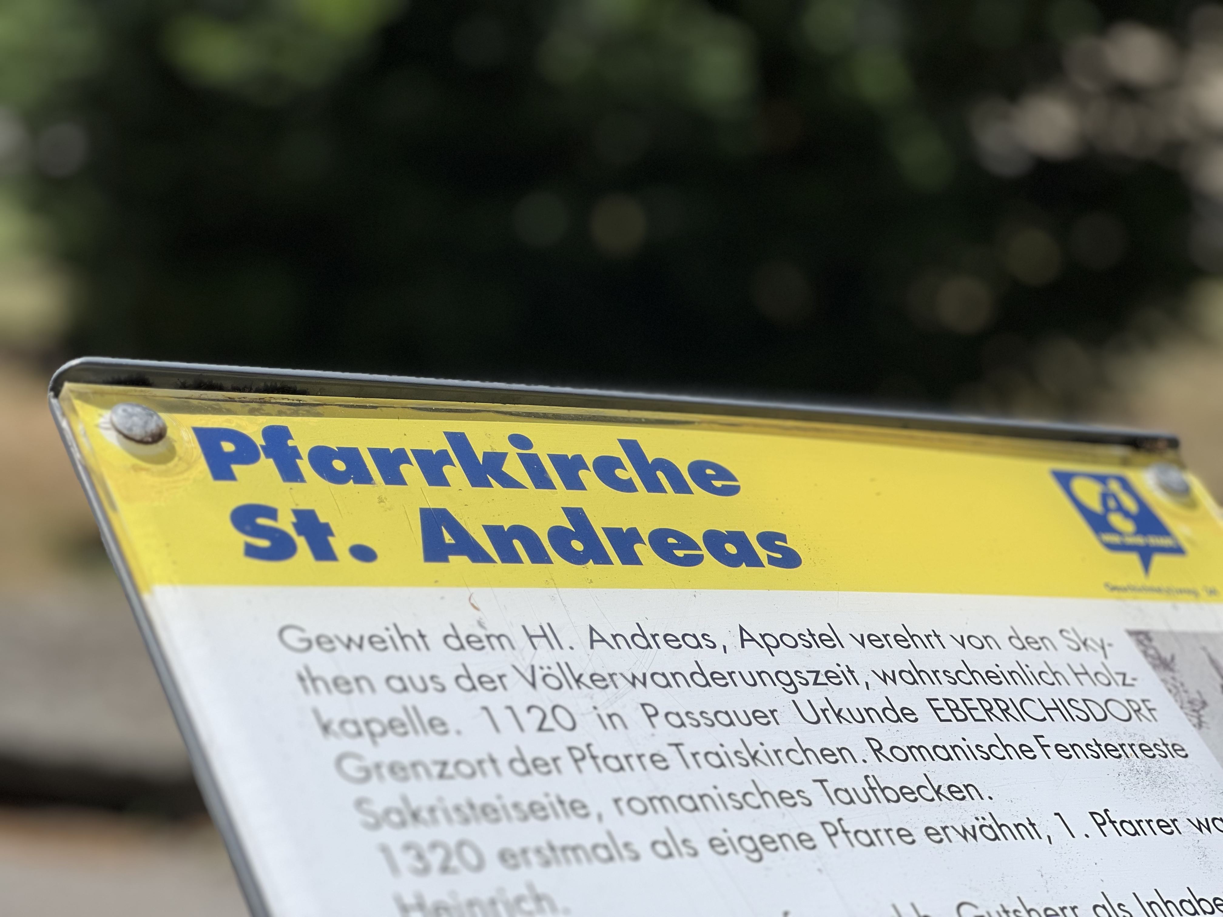 Schild Pfarre Ebreichsdorf