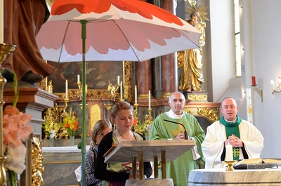 Familienmesse am Dirndlgwandsonntag 2019 in der Pfarre Gnadendorf