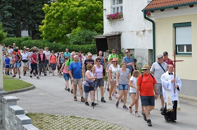 Marterlwanderung und Segnung Auchmannkreuz, am Sonntag, den 3. Juni 2018