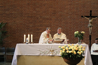 50-Jahr-Jubiläum Pfarrkirche Unterheiligenstadt / M. Lahner/B. Dobosz