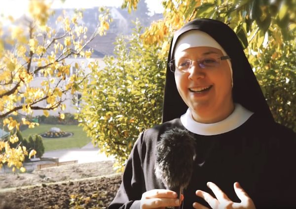 Schwester Nathanaela