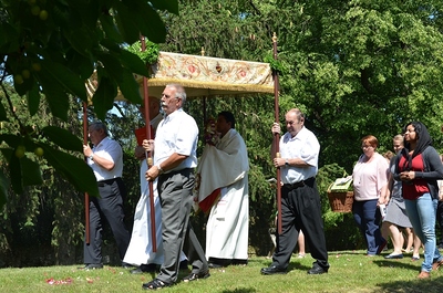 Festgottesdienst und Fronleichnamsprozession