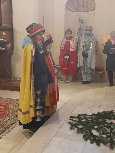 Sternsingergruppen der Pfarre Asparn/Zaya