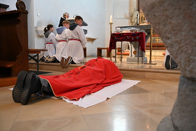 Karfreitagsliturgie in der Kirche in Wenzersdorf