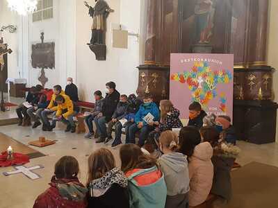 Kinderkreuzweg / © Beate Bauer