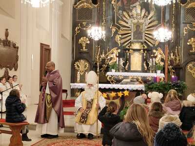 Familienmesse mit Nikolofeier