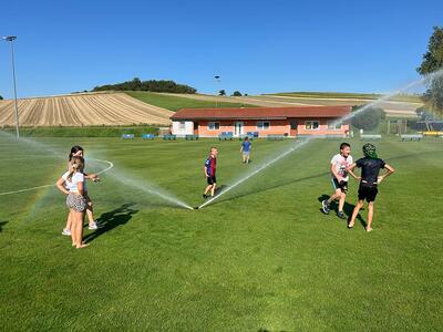 Spiel und Spaß am Sportplatz Michelstetten