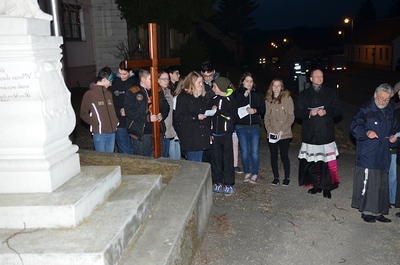 Straßenkreuzweg in Gnadendorf am 3. März 2017