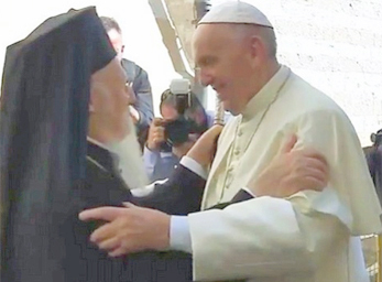 Assisi: Papst, Würdenträger und Flüchtlinge bei Kloster-Essen