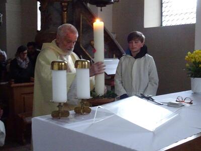 Feier der Osternacht in Ameis