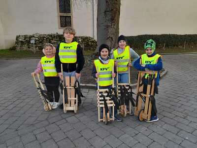 Ratscher unterwegs in der Pfarre Asparn