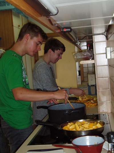 OLYMPUS DIGITAL CAMERA         