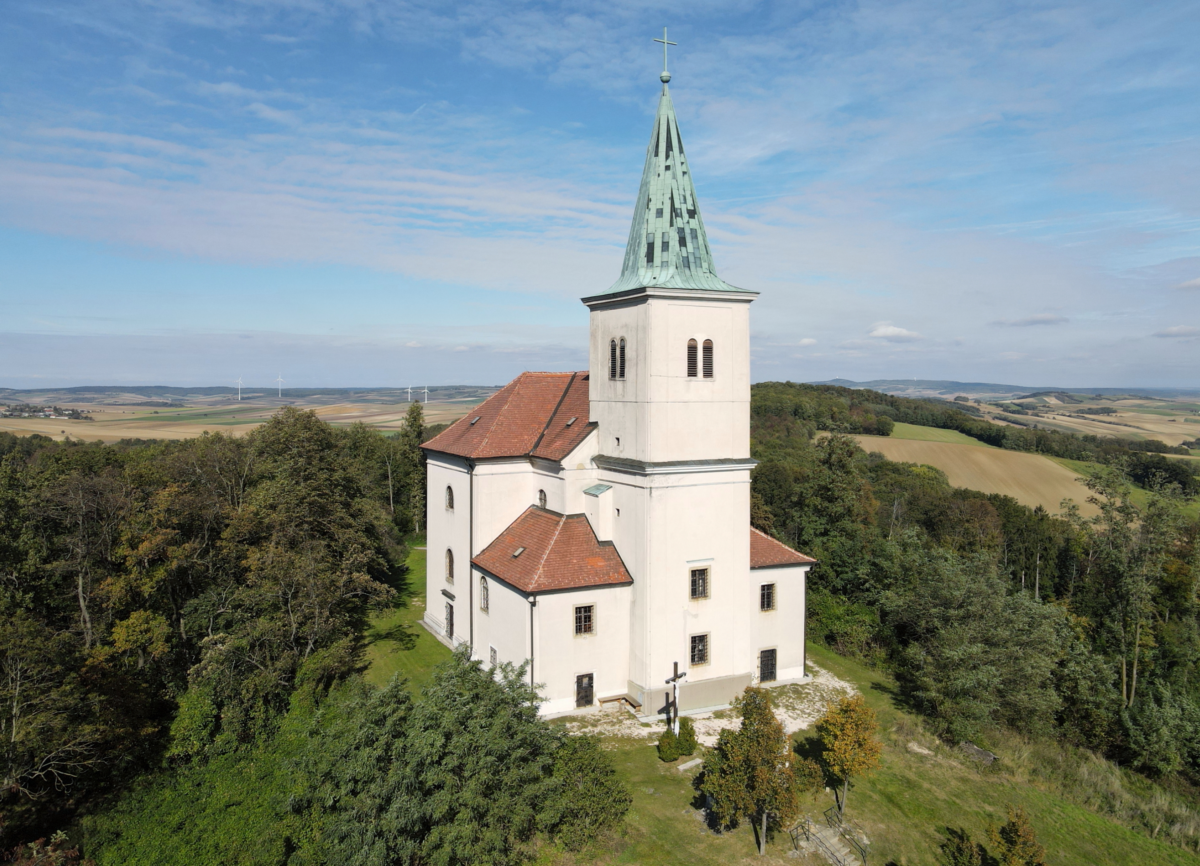 Pfarre Karnabrunn Außenansicht Pfarrkirche