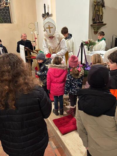 Hl. Nikolaus besuchte die Pfarrgemeinde Ameis