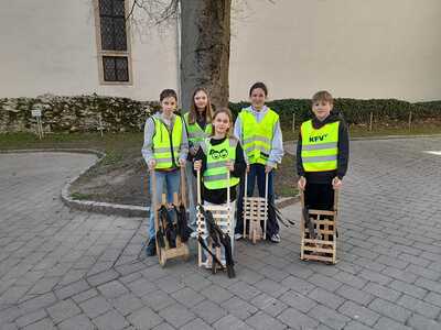 Ratscher unterwegs in der Pfarre Asparn