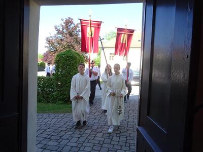 Feier des Fronleichnamsfestes in Ameis