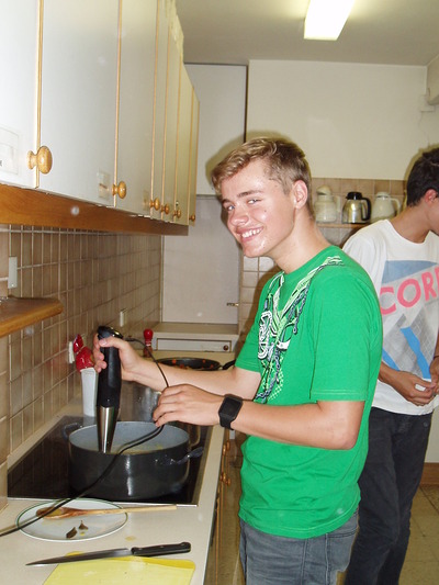 OLYMPUS DIGITAL CAMERA         