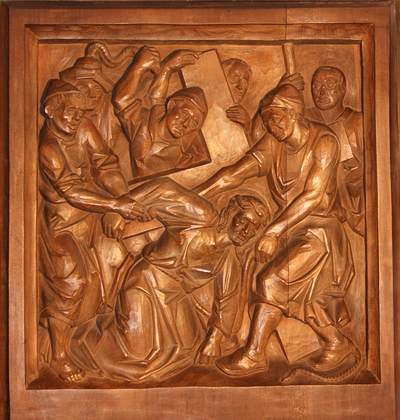 3. Station: Jesus fällt zum 1. Mal unter dem Kreuz.
