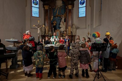 Kindermesse am Faschingssamstag