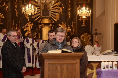 Eröffnungsgottesdienst - 1. Dezember 2016 - Pfarrkirche Asparn/Zaya